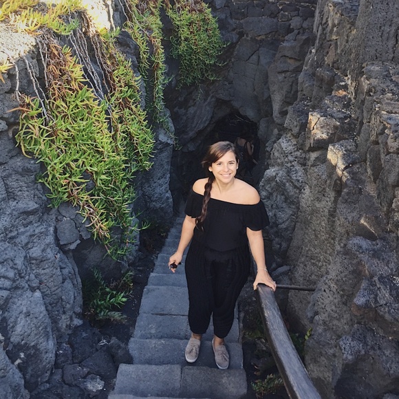 Meet your Posher, Gabriela - Picture 3 of 4